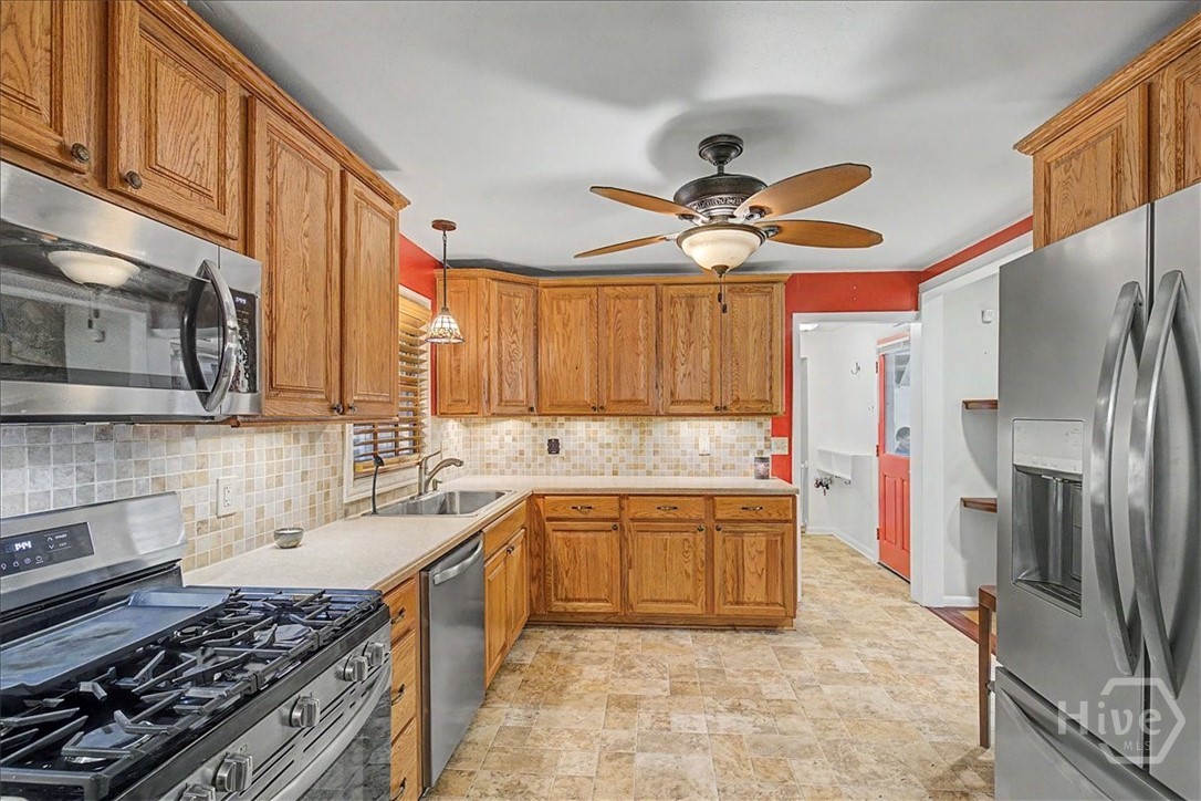 154 Azalea Avenue Property Photo 10