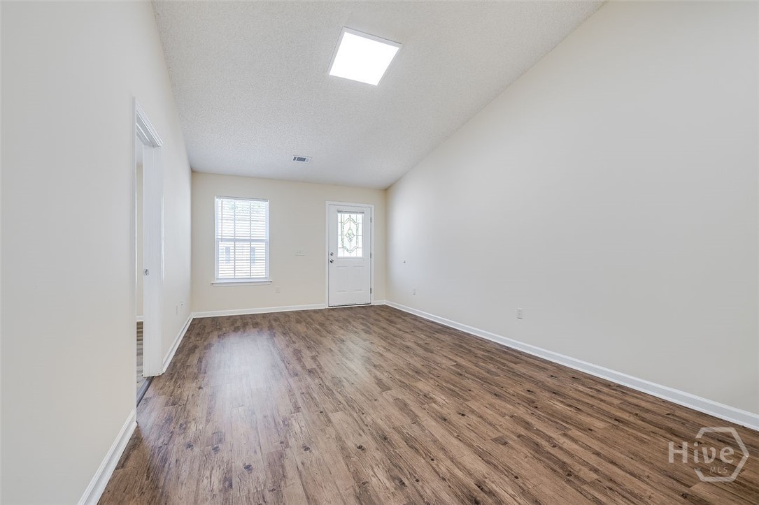 1027 Wadley Circle Property Photo 6