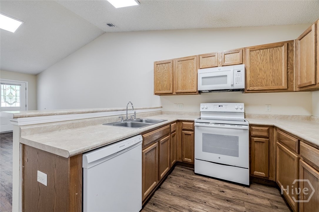 1027 Wadley Circle Property Photo 10