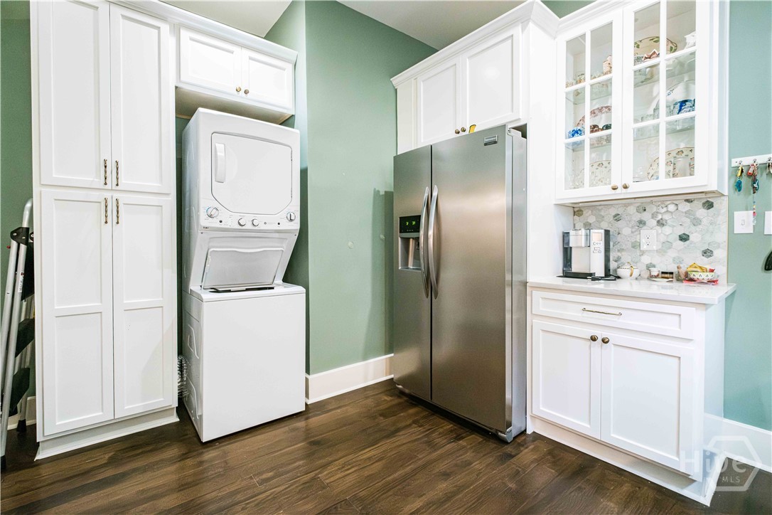 309 E 34th Street Property Photo 11