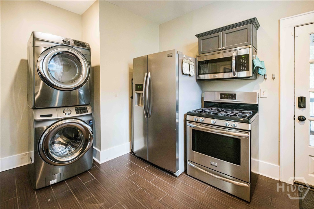 309 E 34th Street Property Photo 29