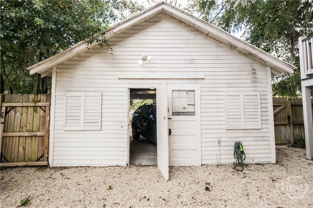 309 E 34th Street Property Photo 42