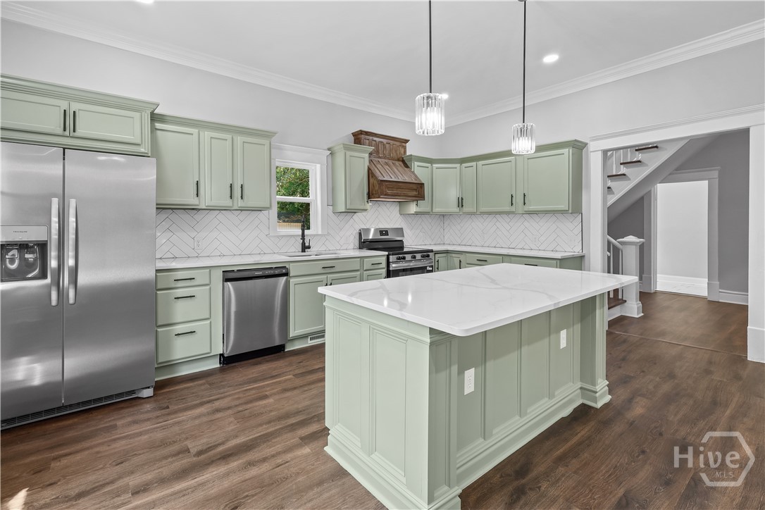 674 Dunlevie Road Property Photo 4