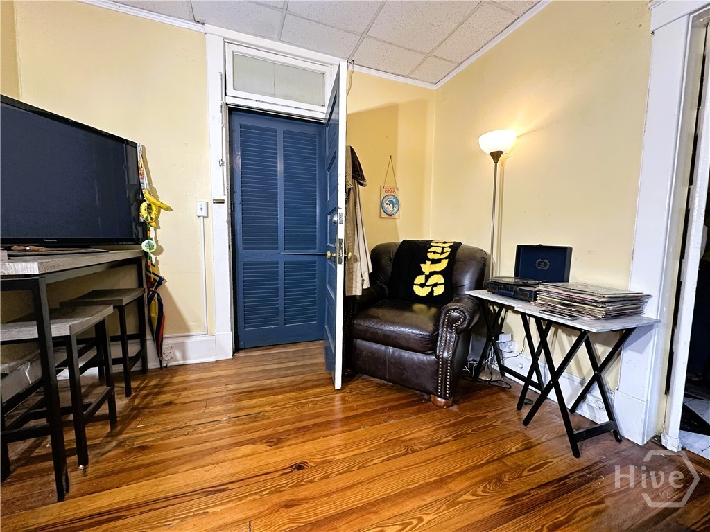 210 E State Street 1 Property Photo 5