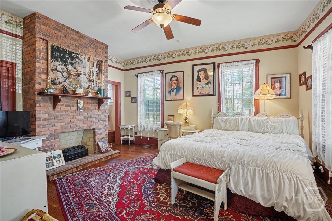 209 Osborne Street Property Photo 12