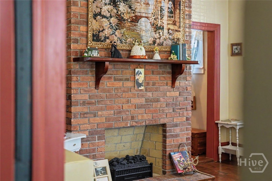 209 Osborne Street Property Photo 14