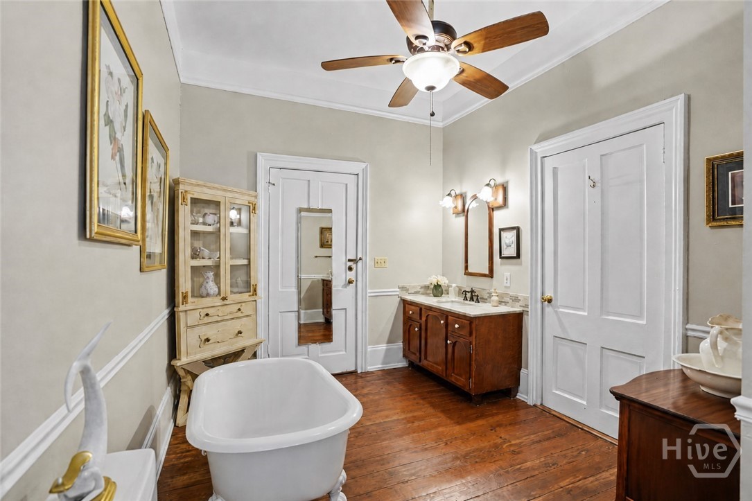 209 Osborne Street Property Photo 15