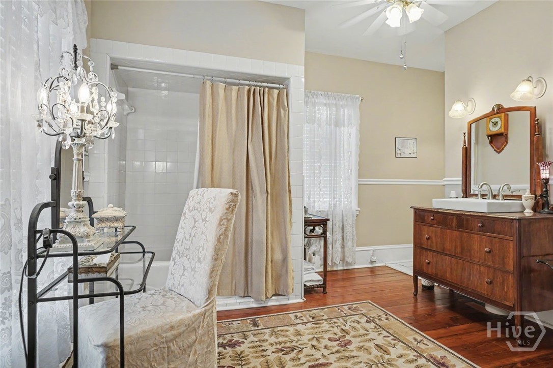 209 Osborne Street Property Photo 32