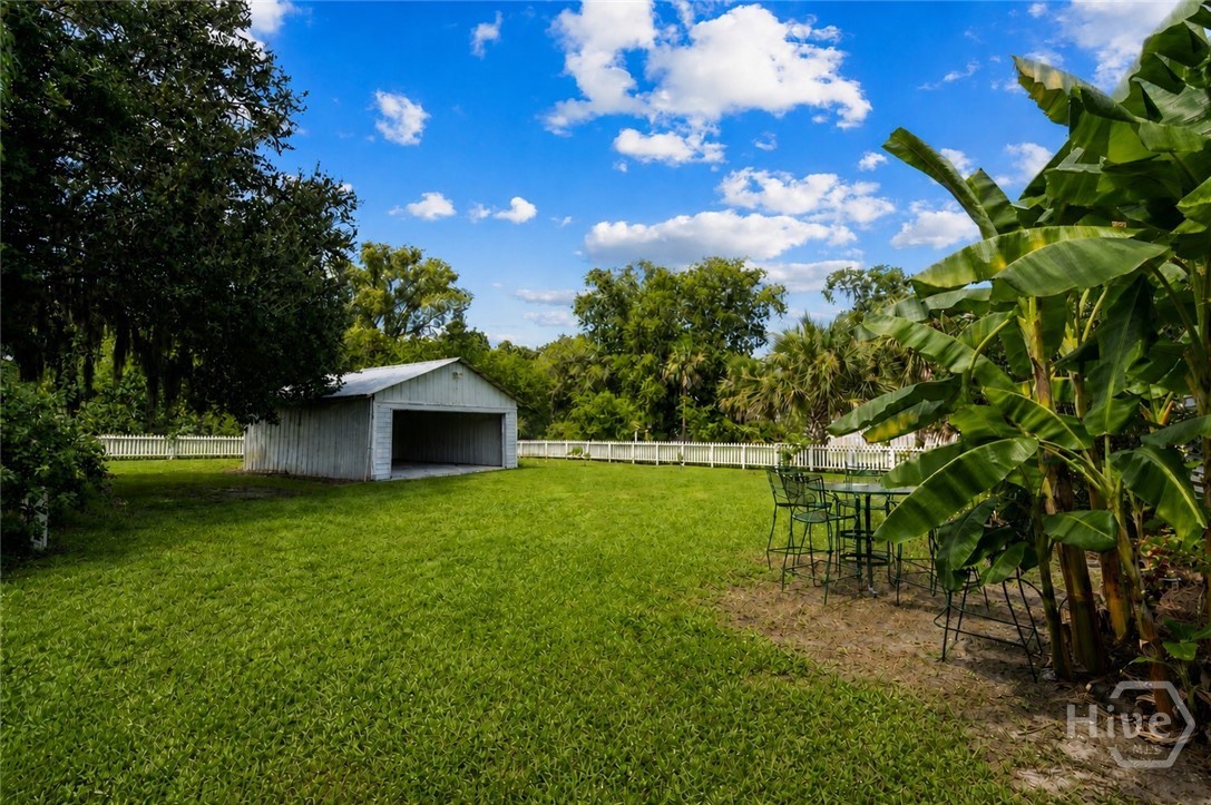 209 Osborne Street Property Photo 37