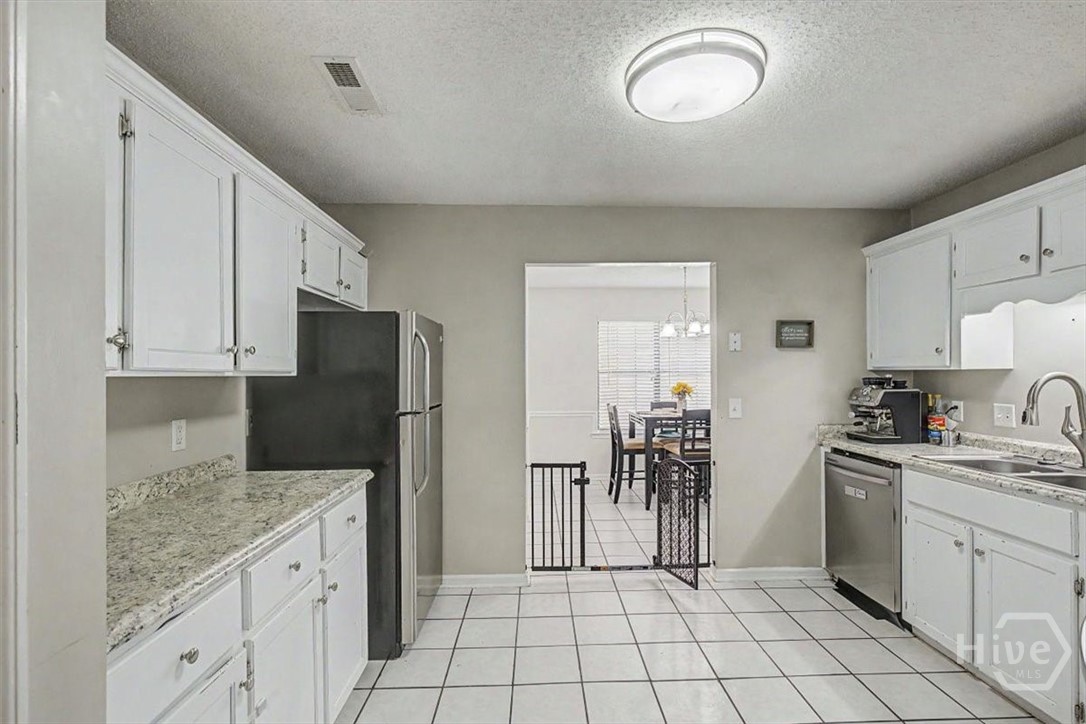 503 Creekview Drive Property Photo 14
