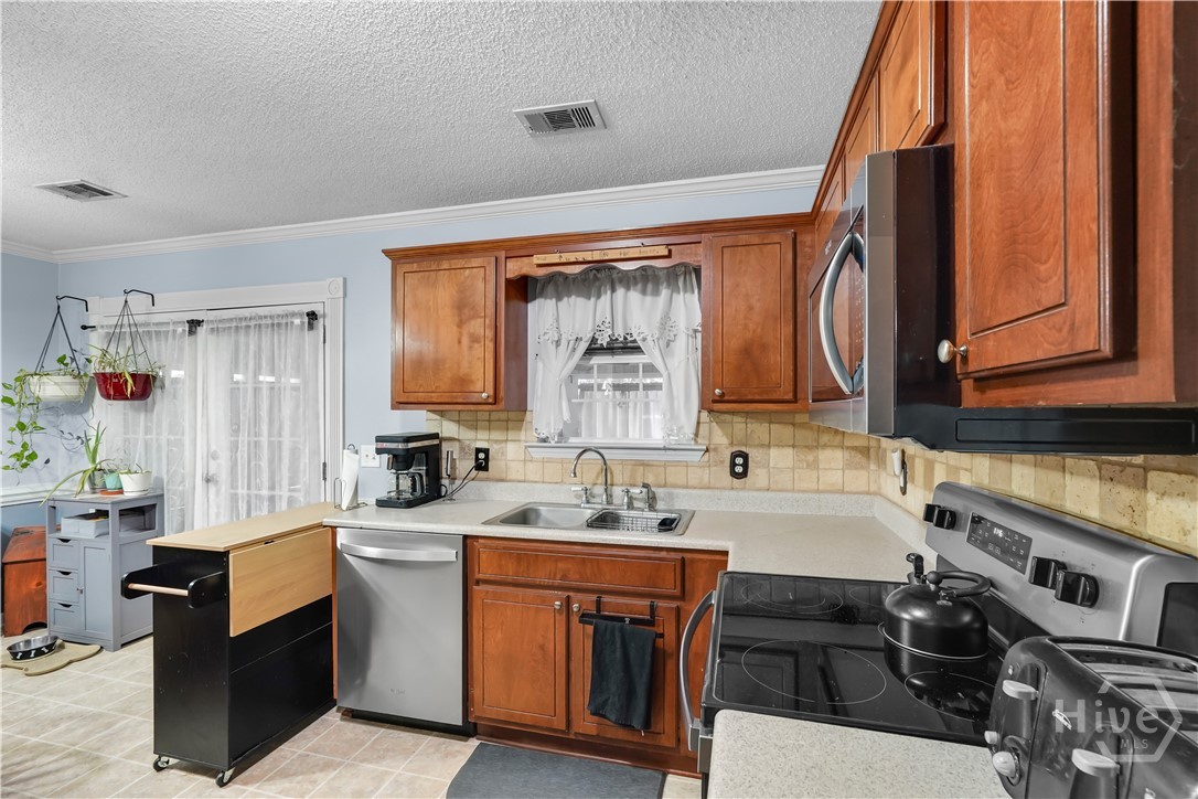 8 Mitchell Drive Property Photo 9