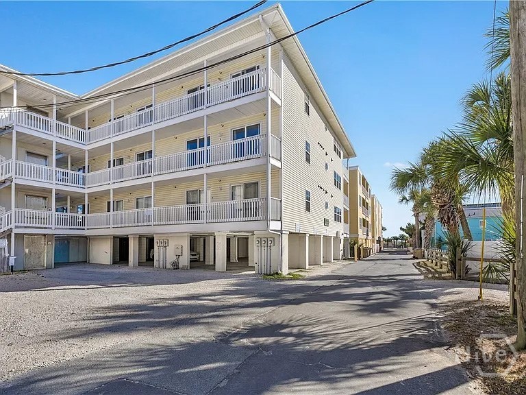 8 Silver Avenue 1 Property Photo 3