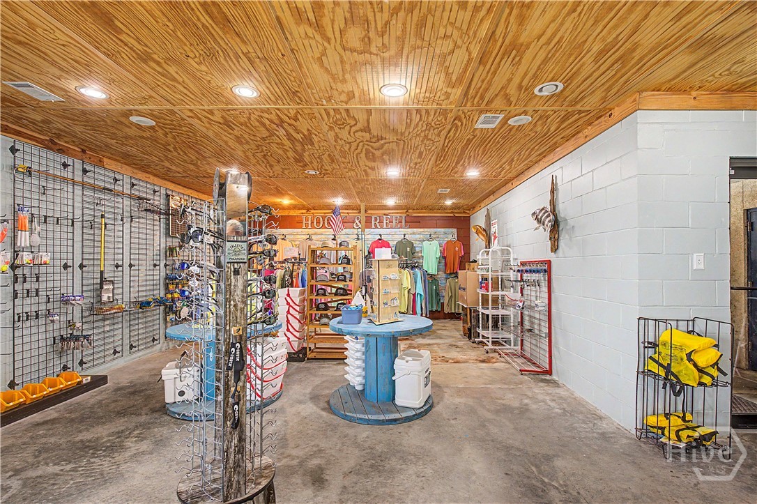 171 Azalea Road Property Photo 21