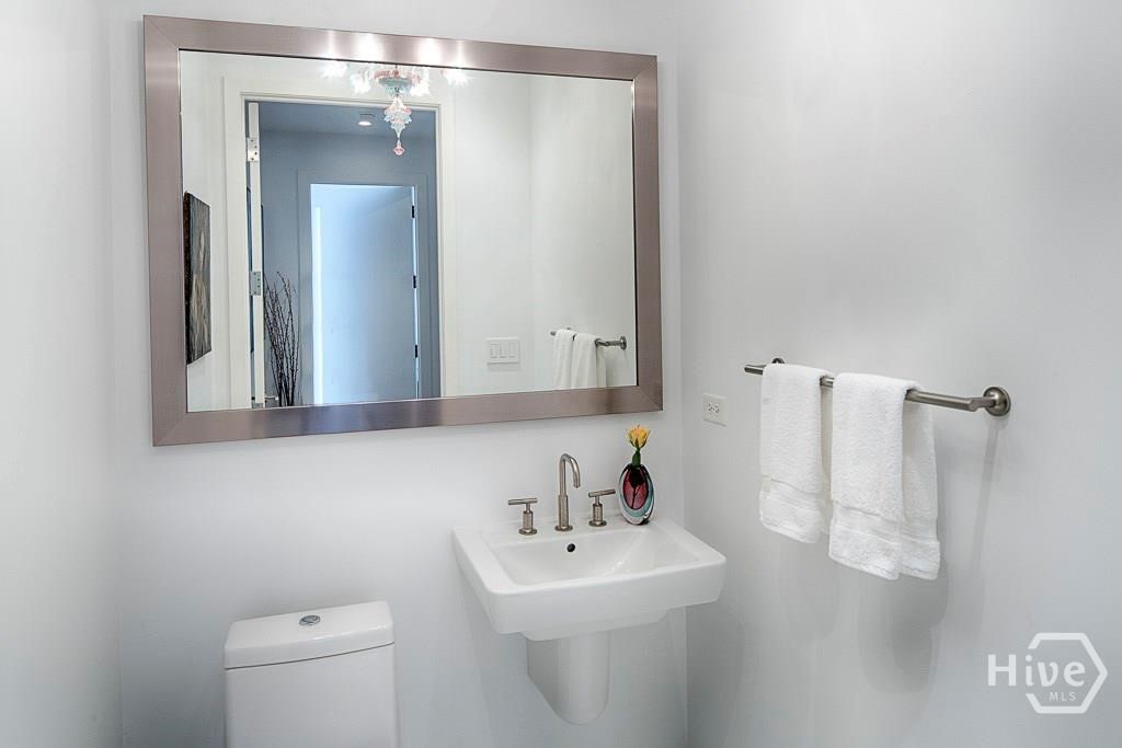 316 E State Street 3b Property Photo 4