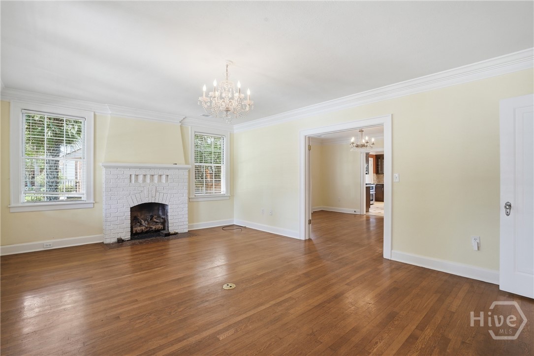 528 E 51st Street Property Photo 7