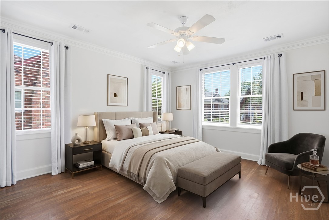 528 E 51st Street Property Photo 15