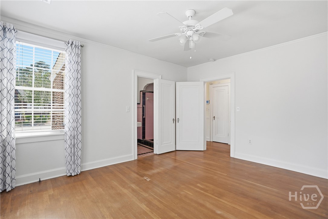 528 E 51st Street Property Photo 17