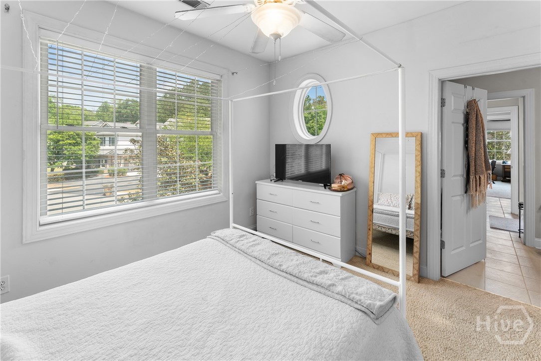 904 Woodside Crossing Property Photo 31