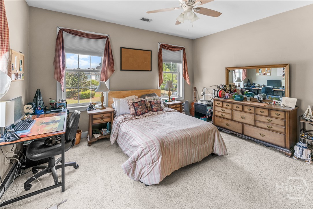 904 Woodside Crossing Property Photo 33