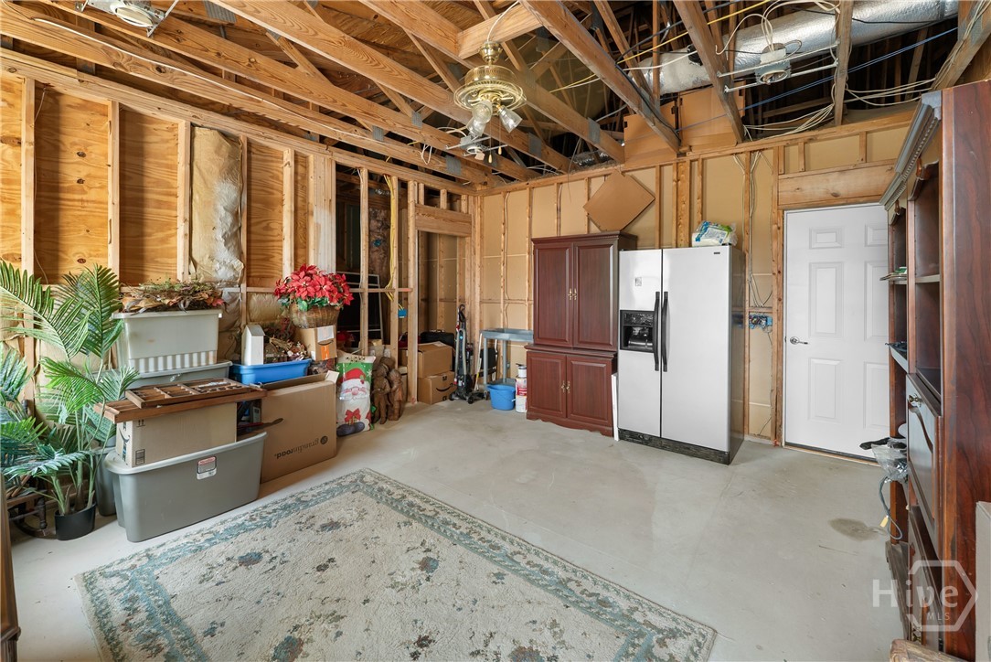 904 Woodside Crossing Property Photo 40