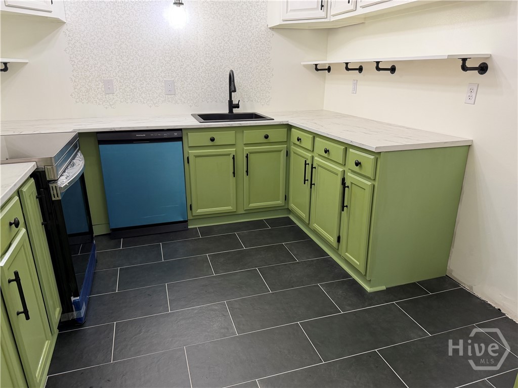 27 Sidney Drive Property Photo 18