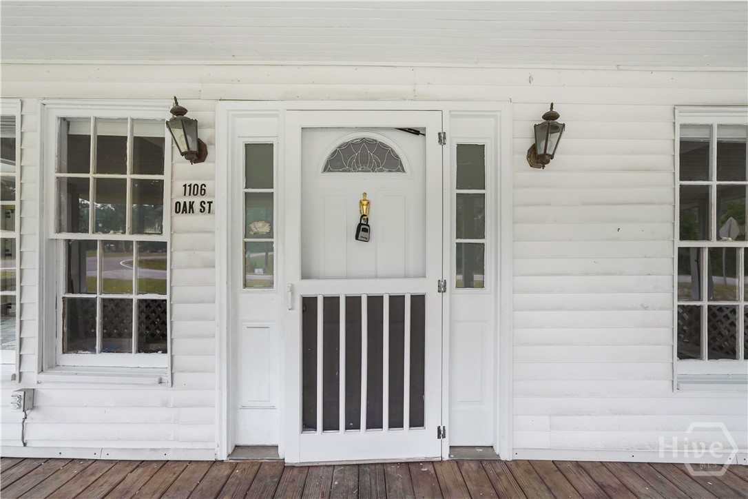 1106 Nw Oak Property Photo 3