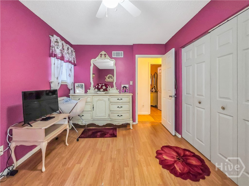 13113 Hermitage Road Property Photo 9