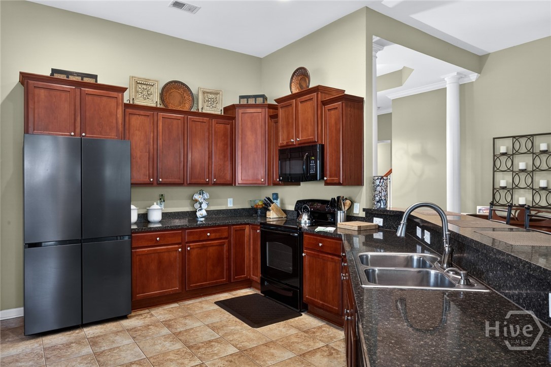 1 Verona Lane Property Photo 14