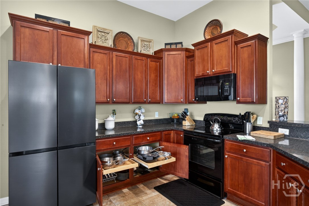 1 Verona Lane Property Photo 15