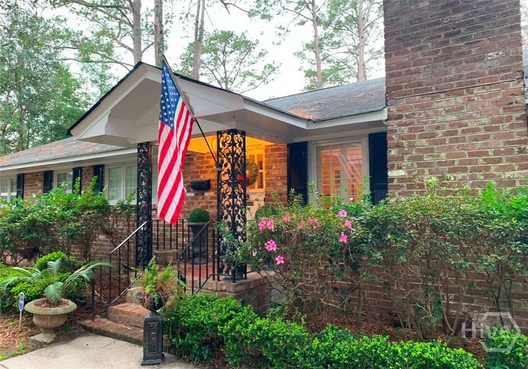5 Reynolds Circle Property Photo 2