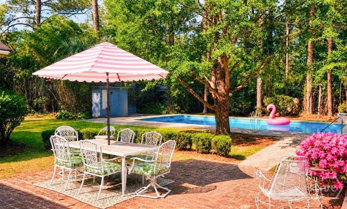 5 Reynolds Circle Property Photo 4