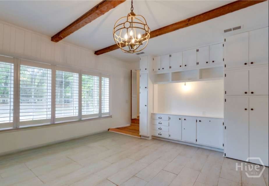 5 Reynolds Circle Property Photo 6