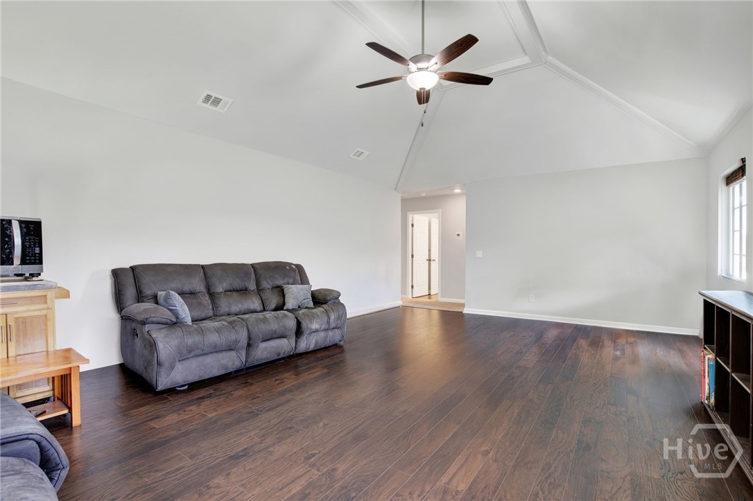 241 Cromer Street Property Photo 35