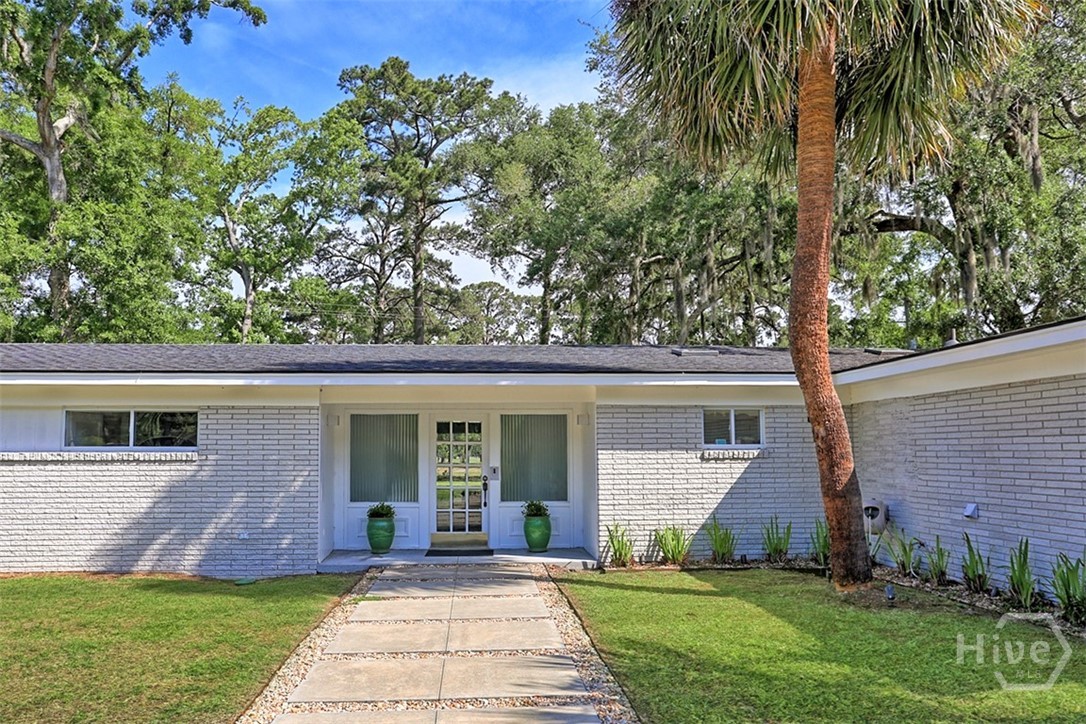 12 Clarendon Road Property Photo 4