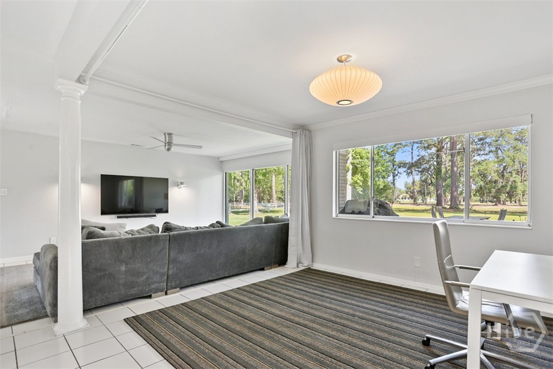 12 Clarendon Road Property Photo 14