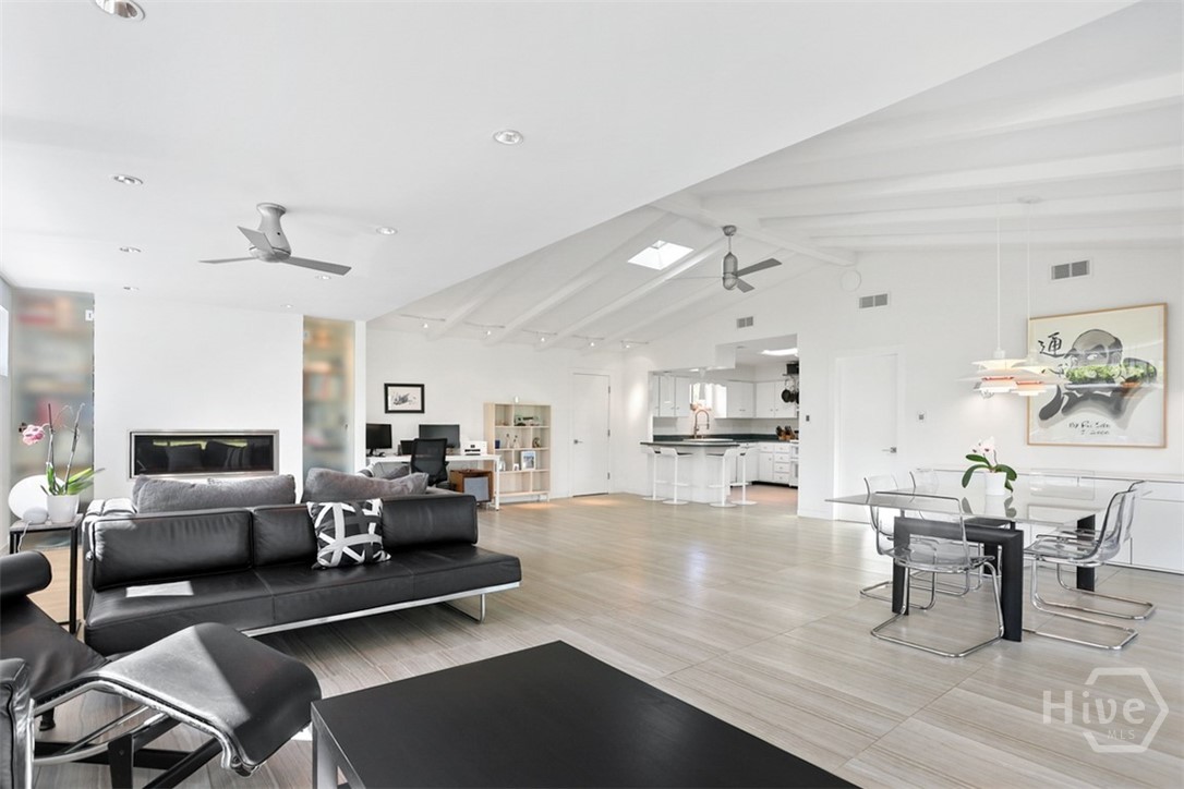 12 Clarendon Road Property Photo 20