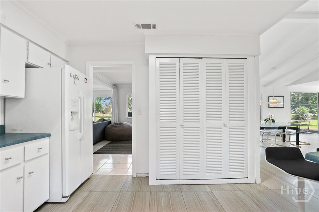 12 Clarendon Road Property Photo 23