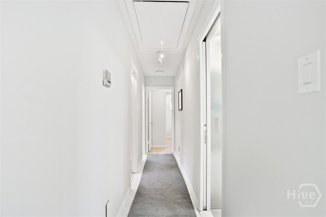 12 Clarendon Road Property Photo 27