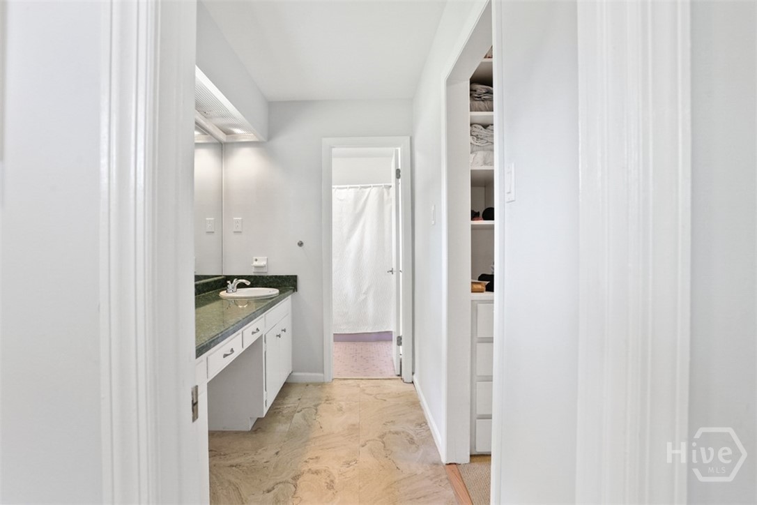 12 Clarendon Road Property Photo 31