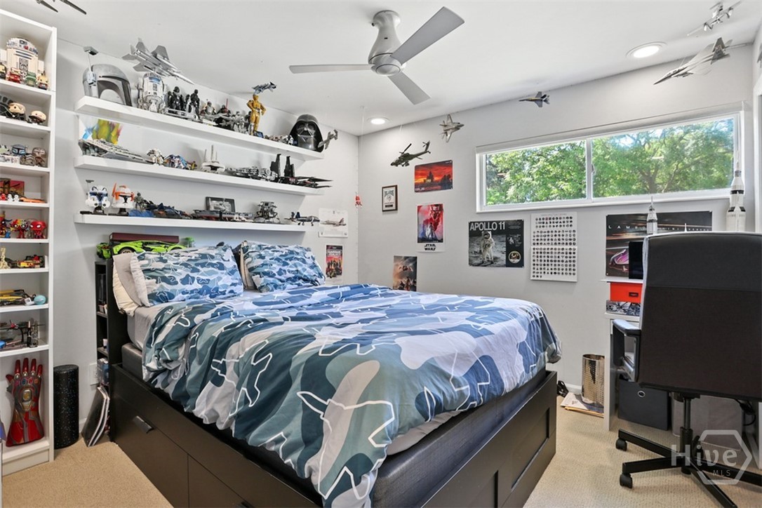 12 Clarendon Road Property Photo 35