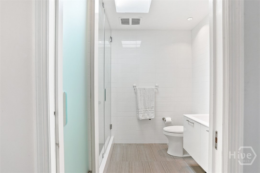 12 Clarendon Road Property Photo 37