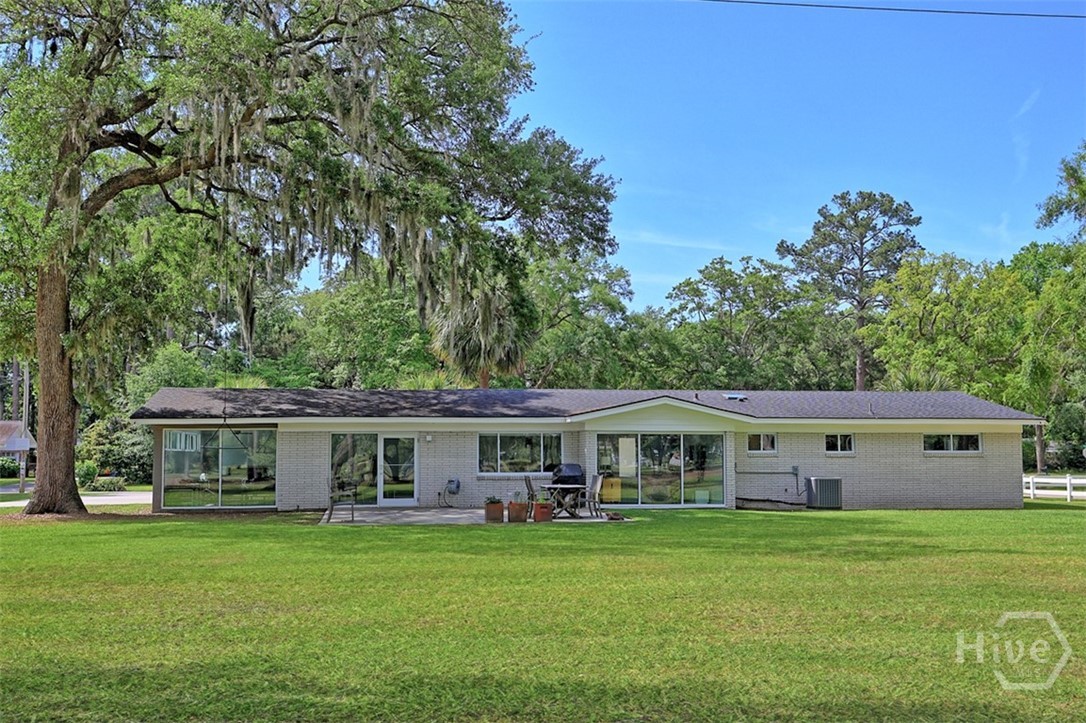 12 Clarendon Road Property Photo 46