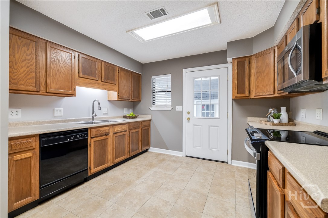 122 A Smith Avenue Property Photo 8