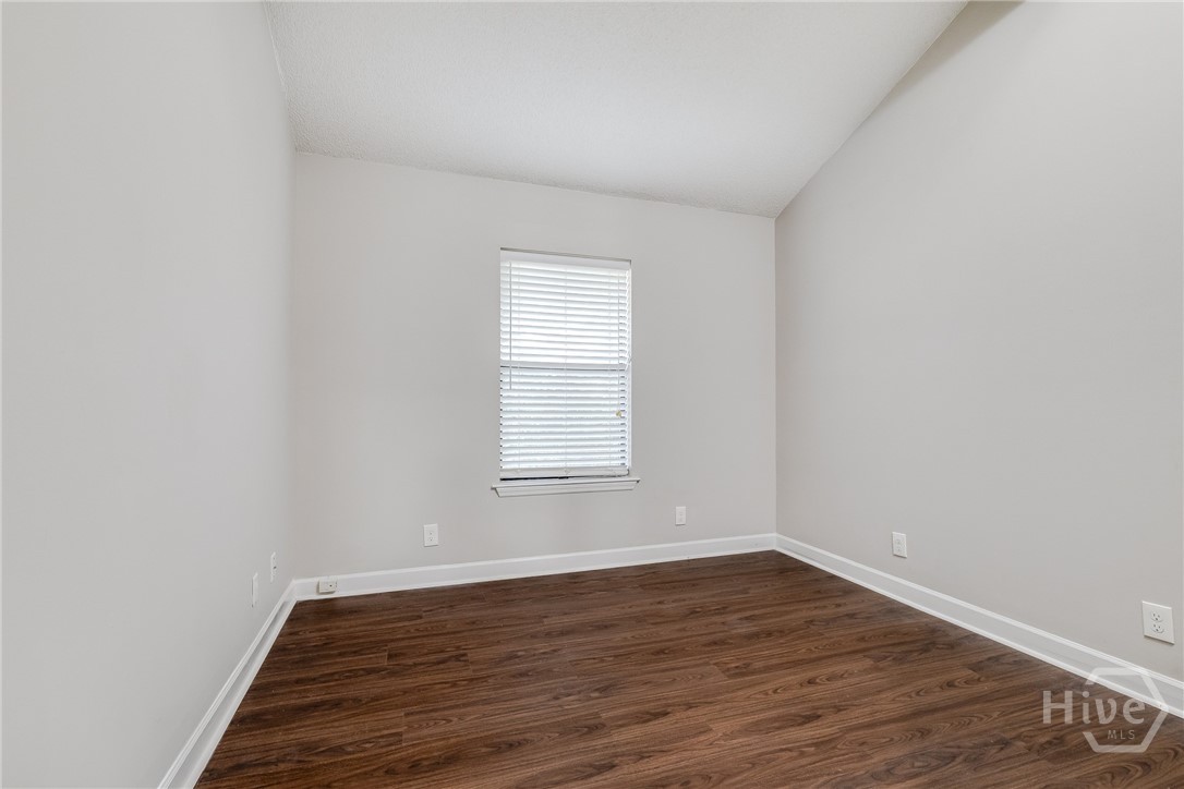 122 A Smith Avenue Property Photo 20