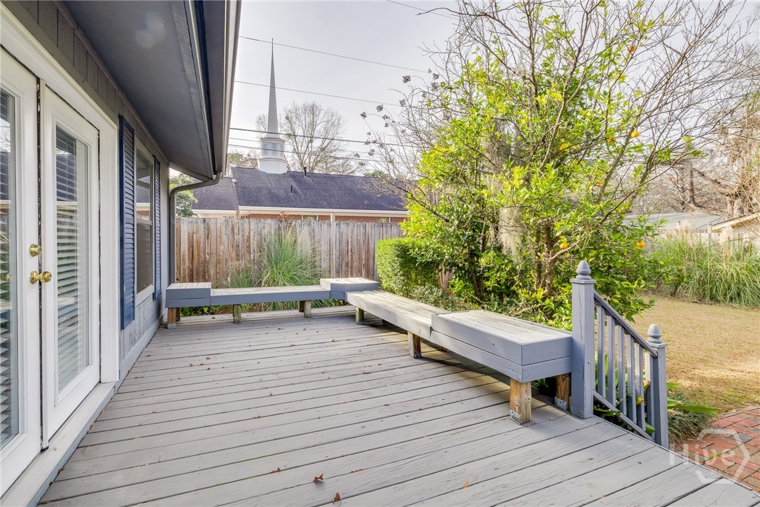 122 A Smith Avenue Property Photo 24