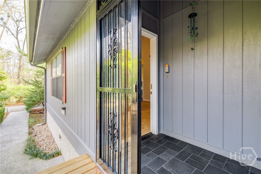 122 B Property Photo 10