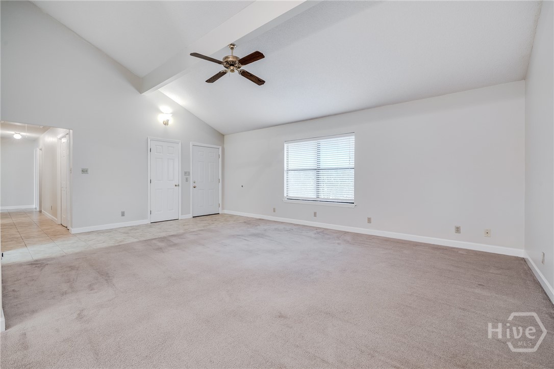 122 B Property Photo 15