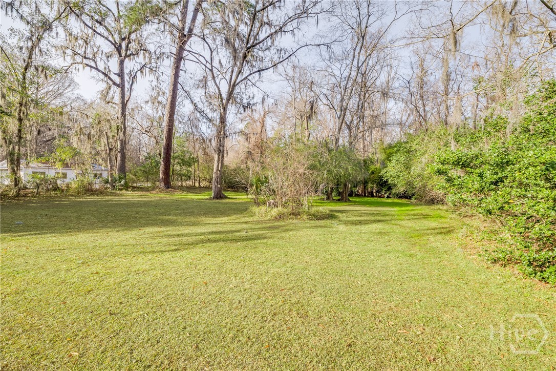 122 B Property Photo 47