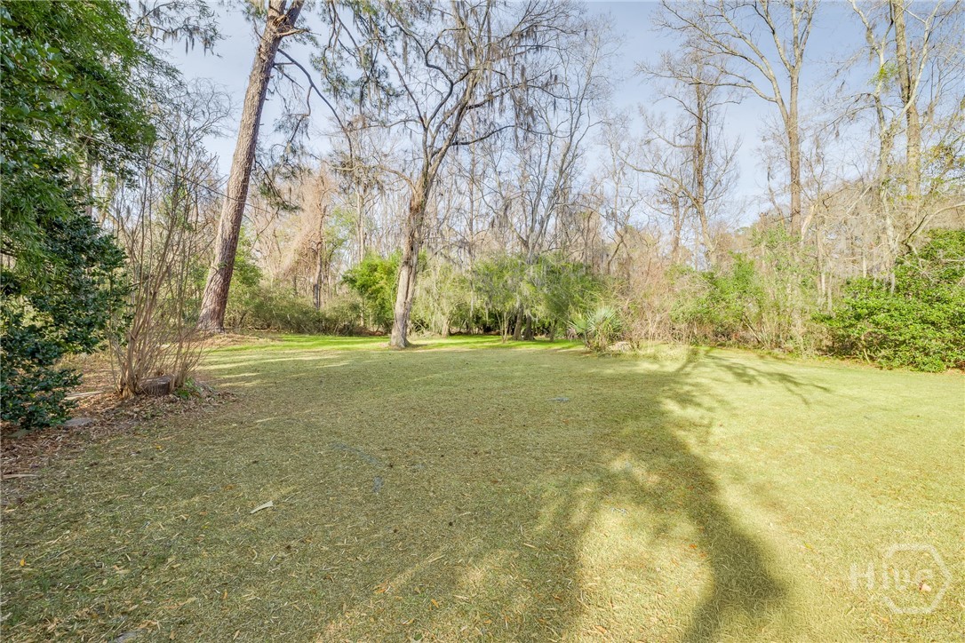 122 B Property Photo 48