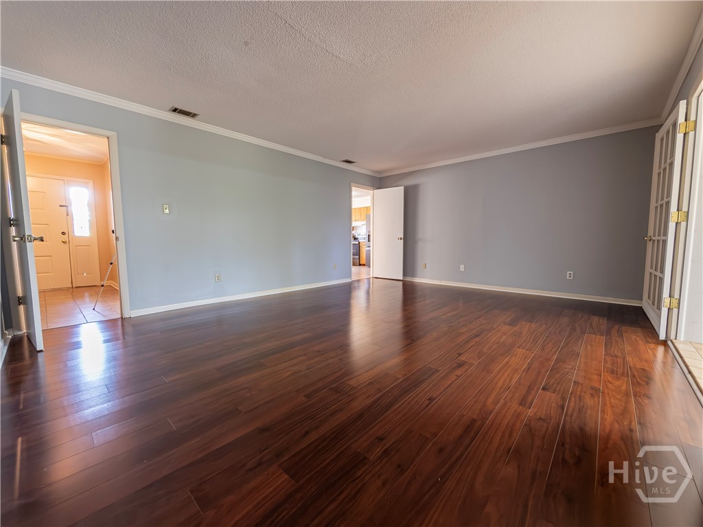 105 Edgewood Road Property Photo 2